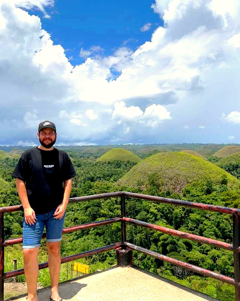 Nicolas bei den Chocolate Hills, Bohol